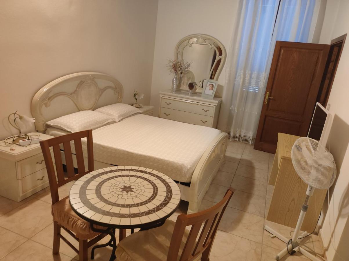 Guest House Efisio Alghero Exterior photo
